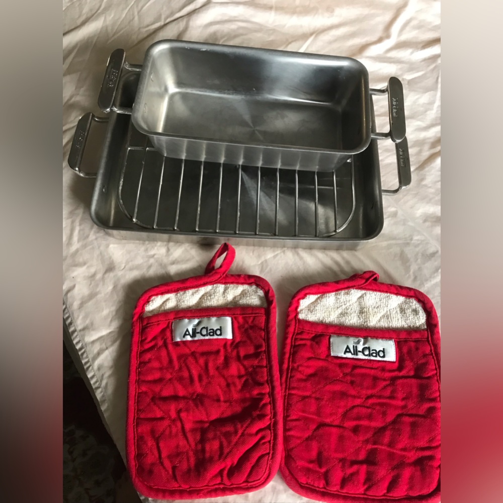All-Clad Red Quilted Pot Holders with Stainless Steel Roasting Rack Set